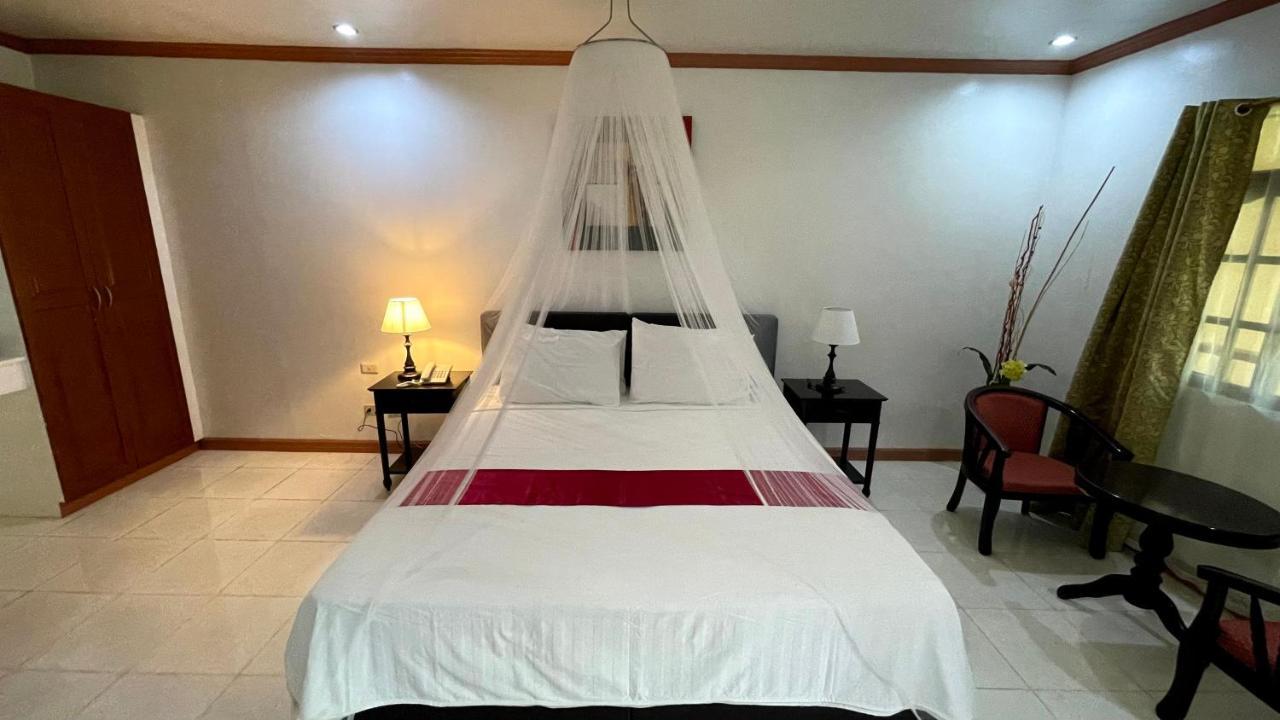 Anda White Beach Resort Bagian luar foto