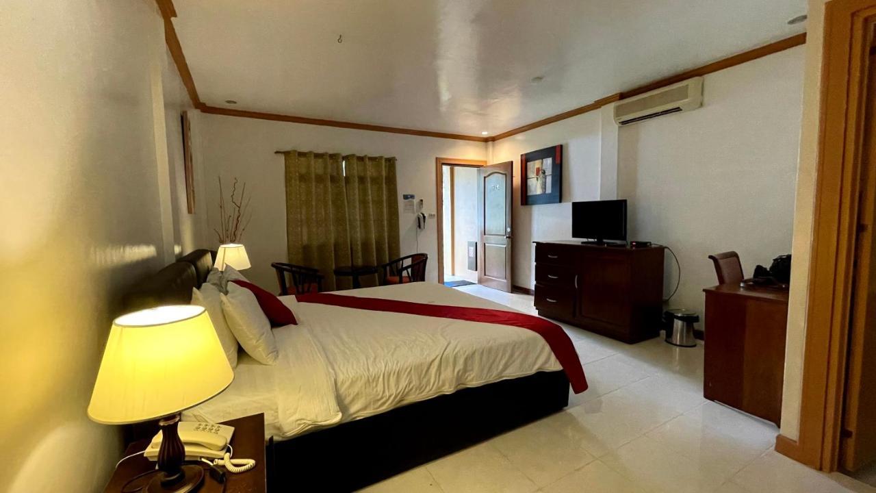 Anda White Beach Resort Bagian luar foto
