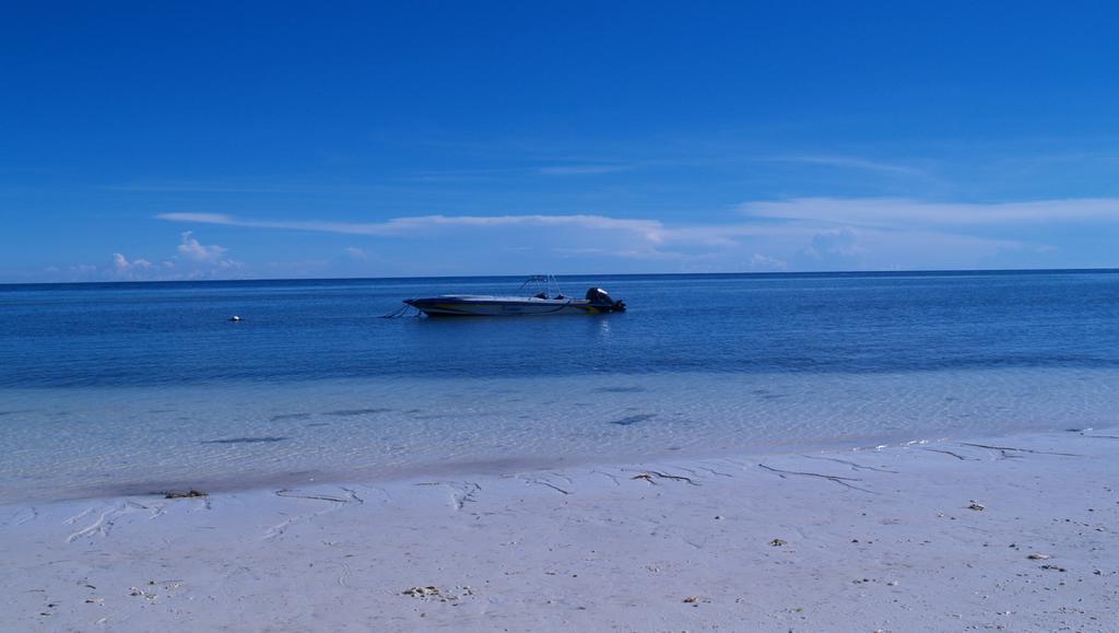 Anda White Beach Resort Bagian luar foto