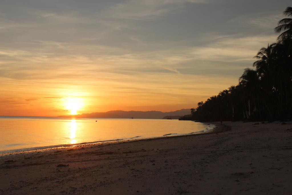 Anda White Beach Resort Bagian luar foto